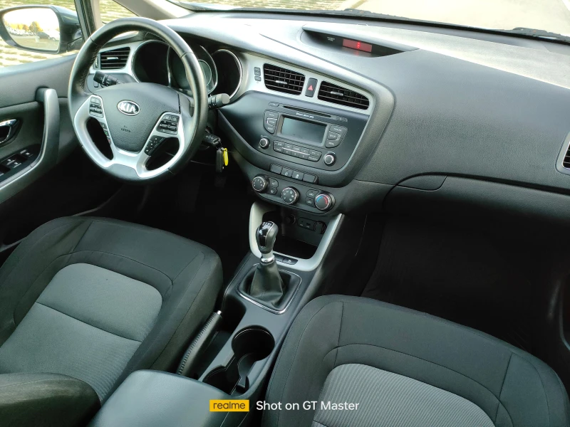 Kia Ceed 1.6crdi-LED-euro-5, снимка 11 - Автомобили и джипове - 47597857