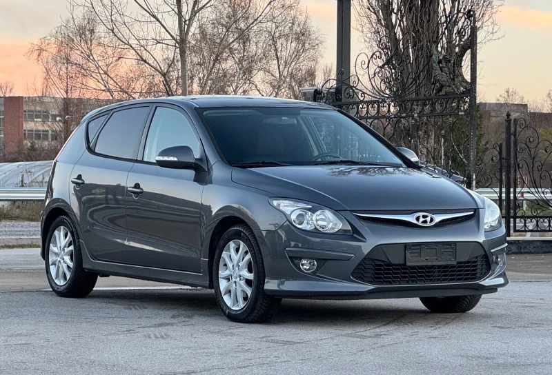 Hyundai I30 1.7CRDI ИТАЛИЯ, снимка 1 - Автомобили и джипове - 48357957