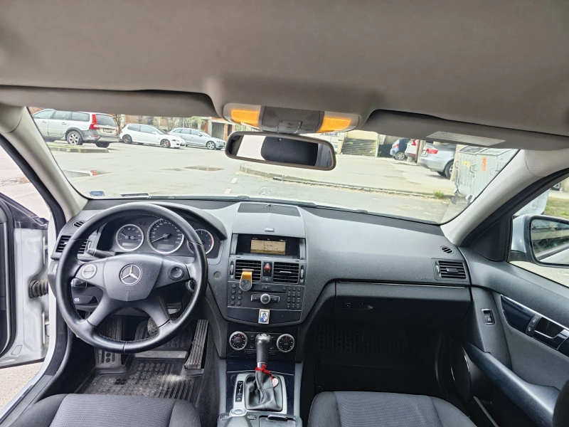 Mercedes-Benz C 220, снимка 7 - Автомобили и джипове - 51063759