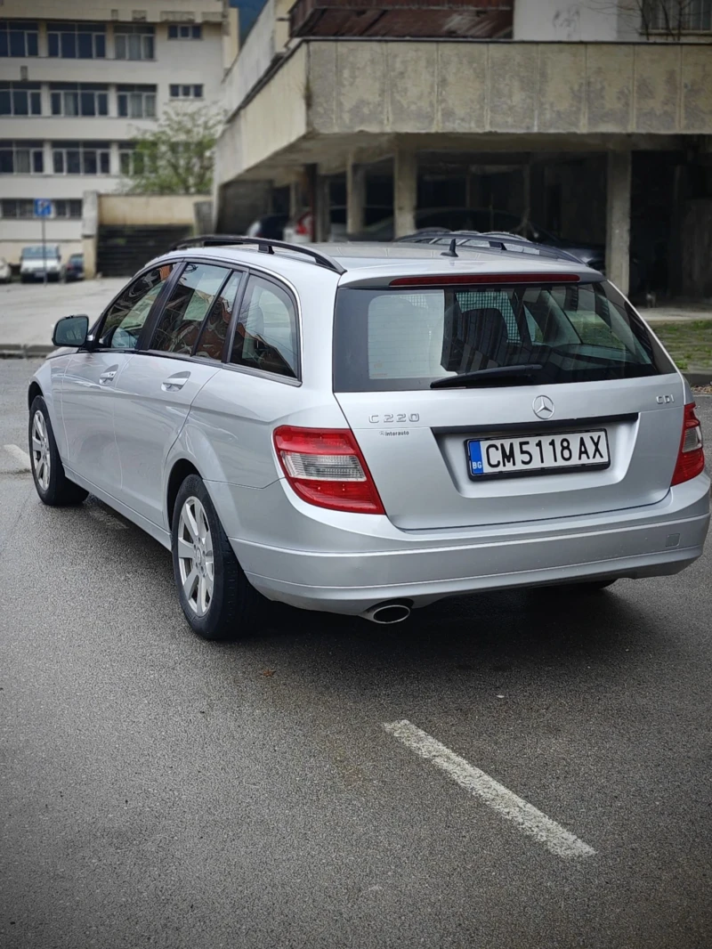 Mercedes-Benz C 220, снимка 5 - Автомобили и джипове - 51063759