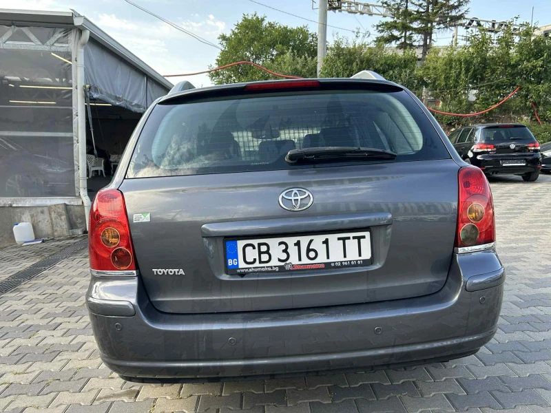 Toyota Avensis, снимка 4 - Автомобили и джипове - 52396113
