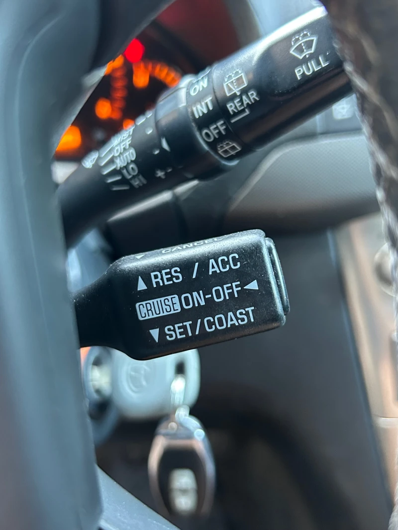 Toyota Avensis, снимка 12 - Автомобили и джипове - 52396113