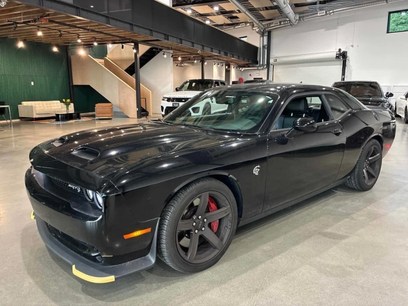 Dodge Challenger  SRT Hellcat /NAVI/DISTRONIC/, снимка 2 - Автомобили и джипове - 53376802