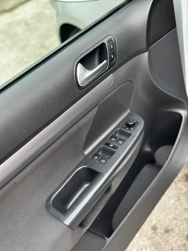 VW Golf, снимка 6 - Автомобили и джипове - 53402284