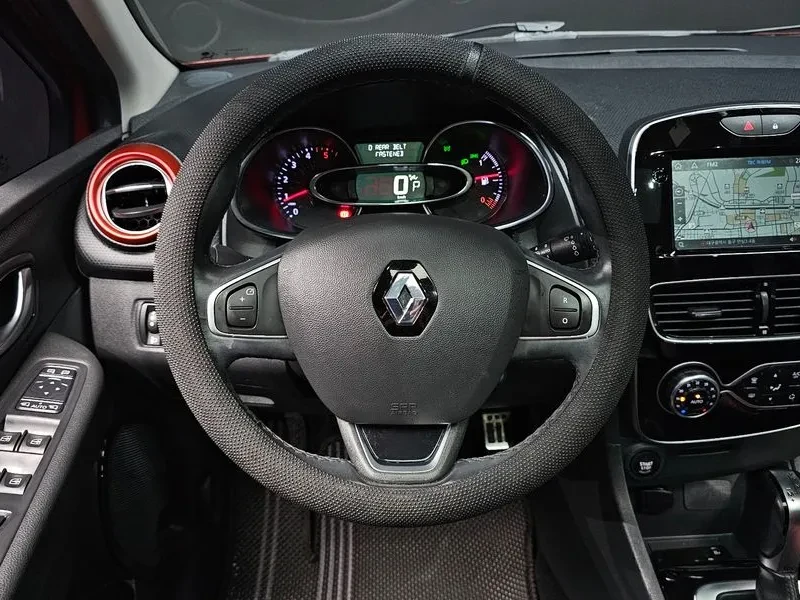 Renault Clio Intense Panoramic | Mobile.bg � ����������� 13