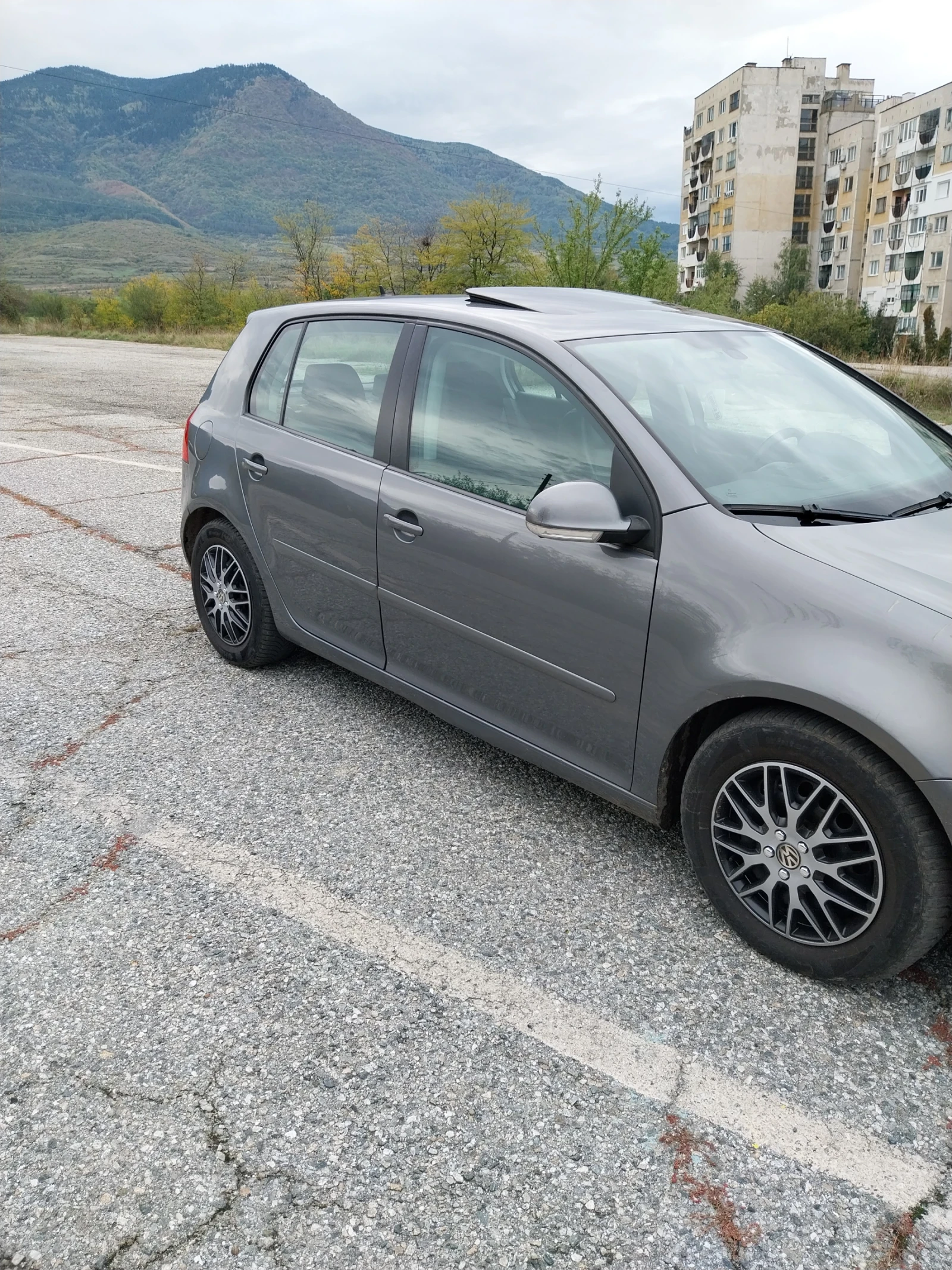 VW Golf 2 .0 TDI - изображение 4