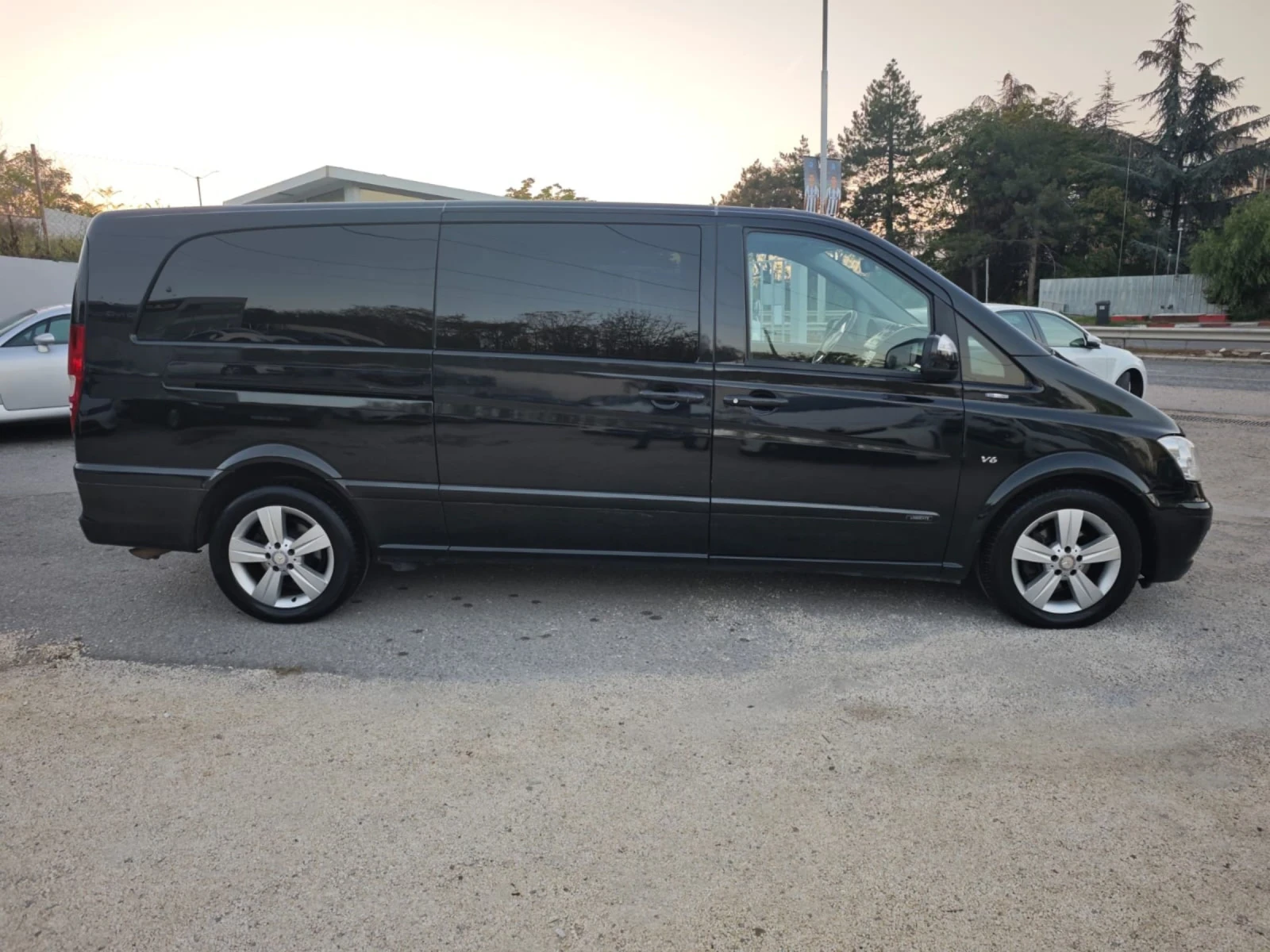 Mercedes-Benz Viano CDI 3.0V6 224кс* 5G-tronic* КОЖА* ОТЛИЧЕН* LONG - изображение 6