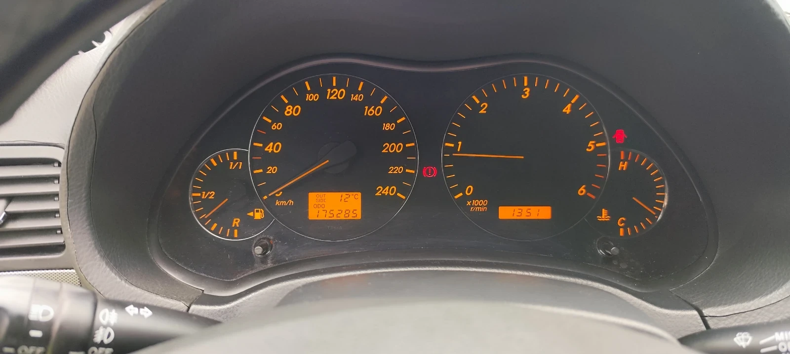 Toyota Avensis T25 - изображение 7