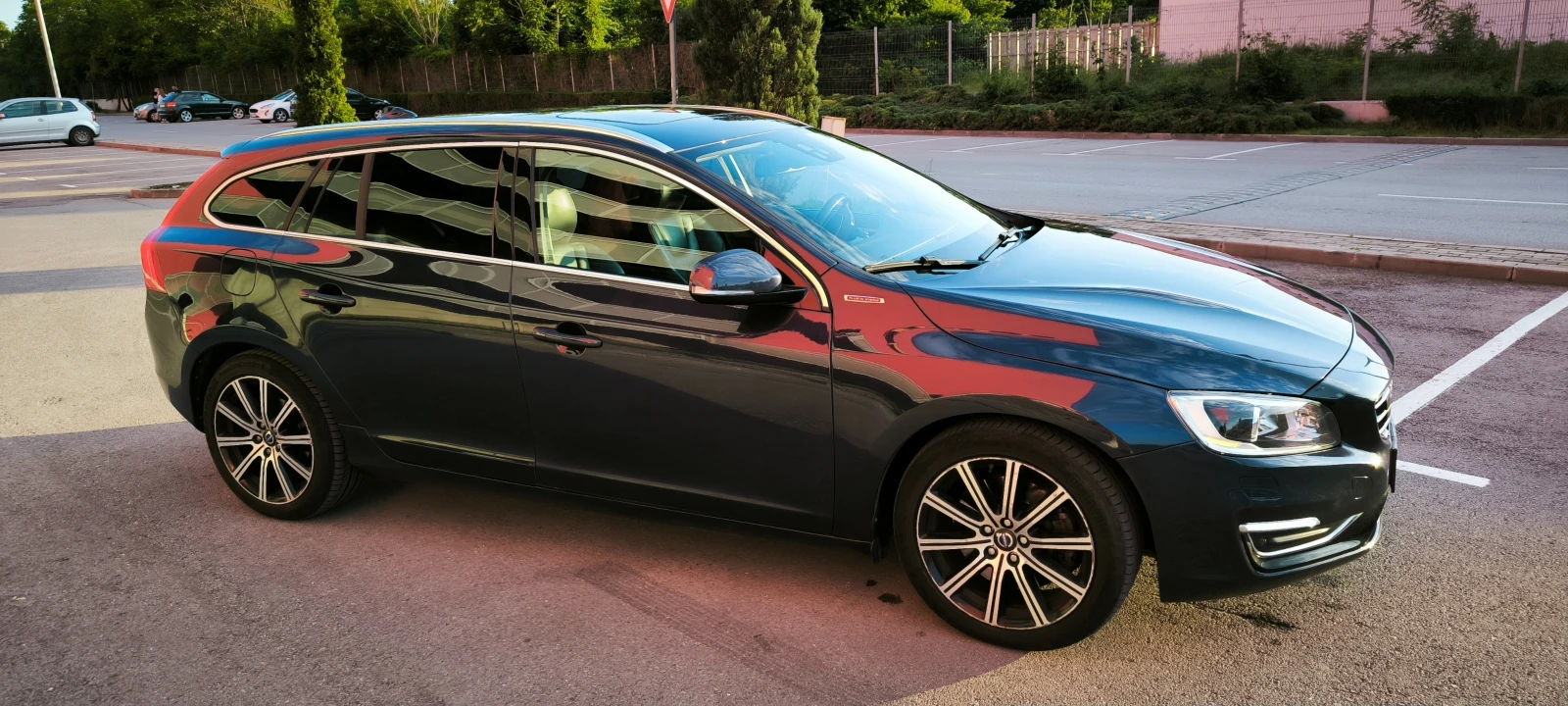 Volvo V60 D6 - изображение 6