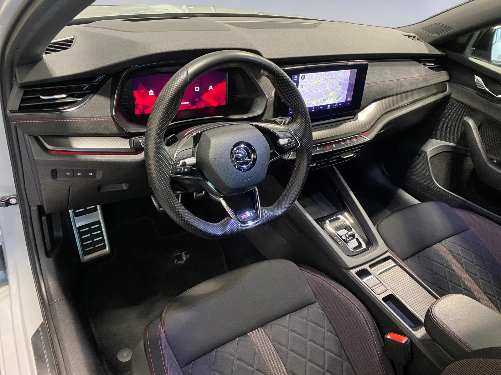 Skoda Octavia 2.0VRS/245HP/DSG/HUD/CAM/AMBI/LED/ACC/KLESS/134g - изображение 10