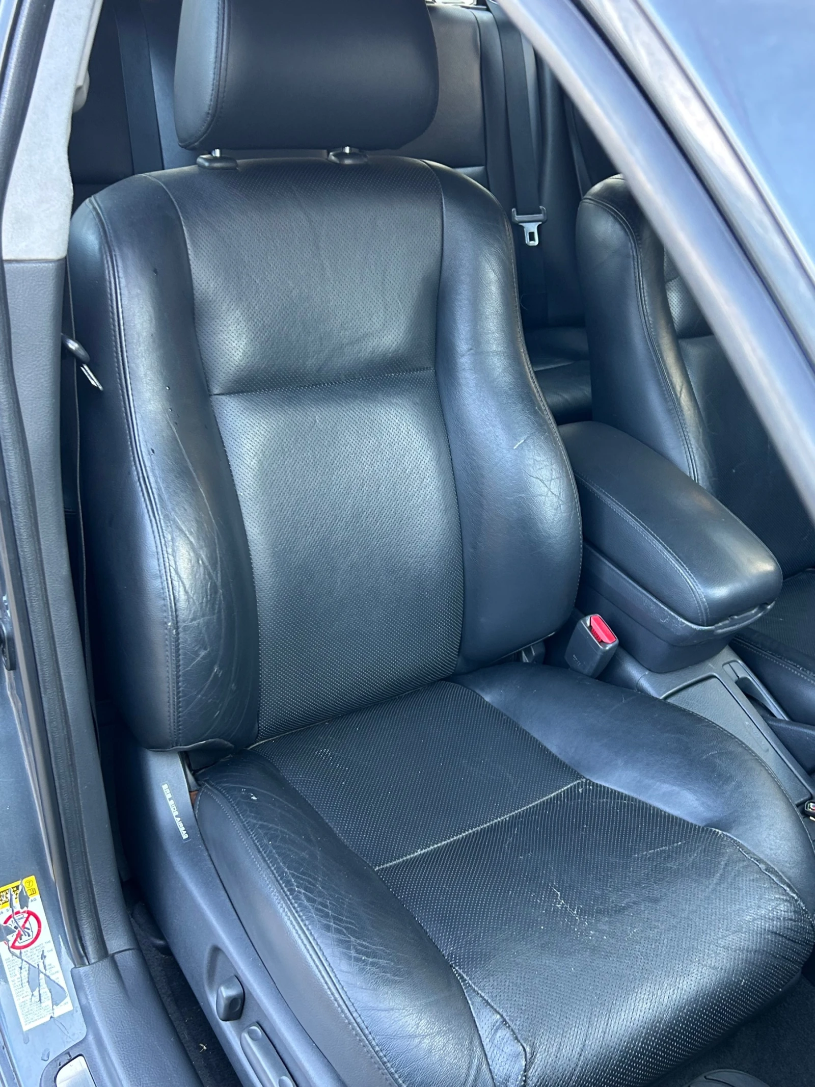Toyota Avensis  - изображение 9