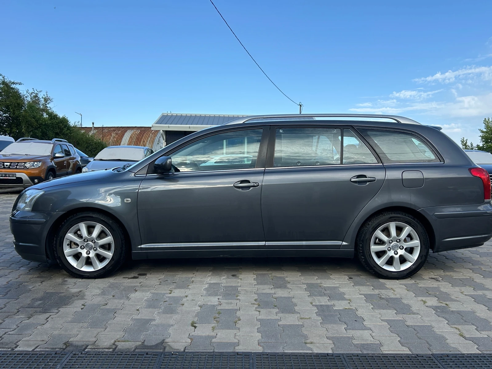 Toyota Avensis  - изображение 2