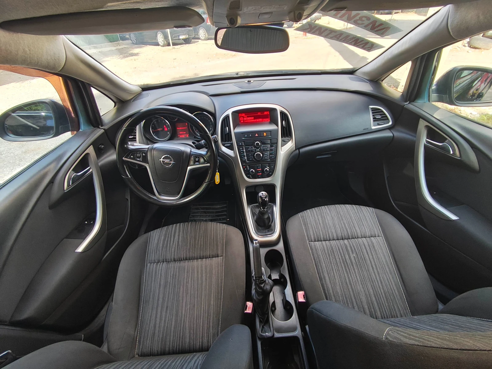 Opel Astra 1, 4i - изображение 10