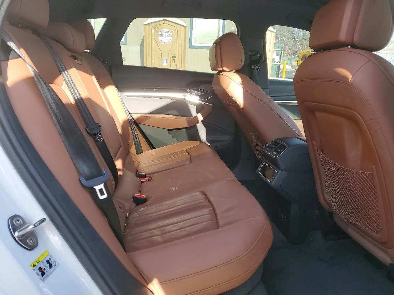 Audi E-Tron Premium, снимка 11 - Автомобили и джипове - 53939706