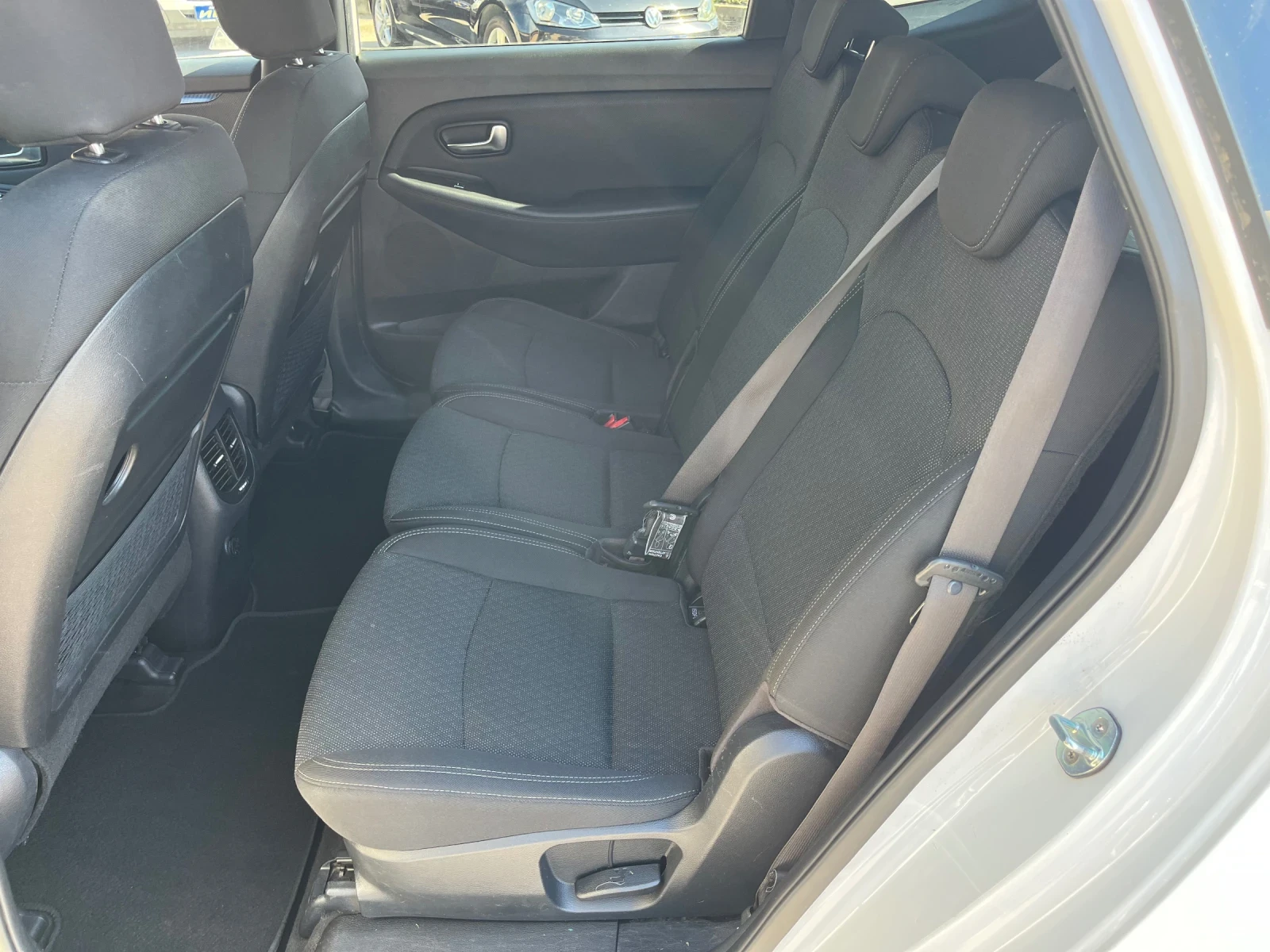 Kia Carens 1.7 CRDI FACELIFT 7 МЕСТЕН, снимка 7 - Автомобили и джипове - 54124581