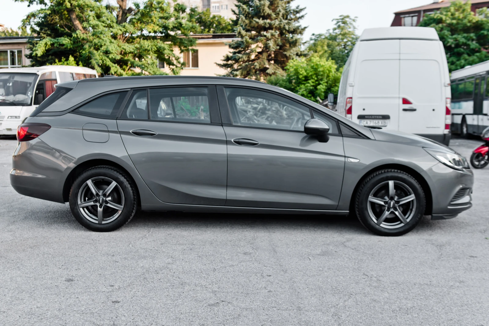 Opel Astra 1.6 CDTi - NAVI - MEDIA, снимка 8 - Автомобили и джипове - 55007115