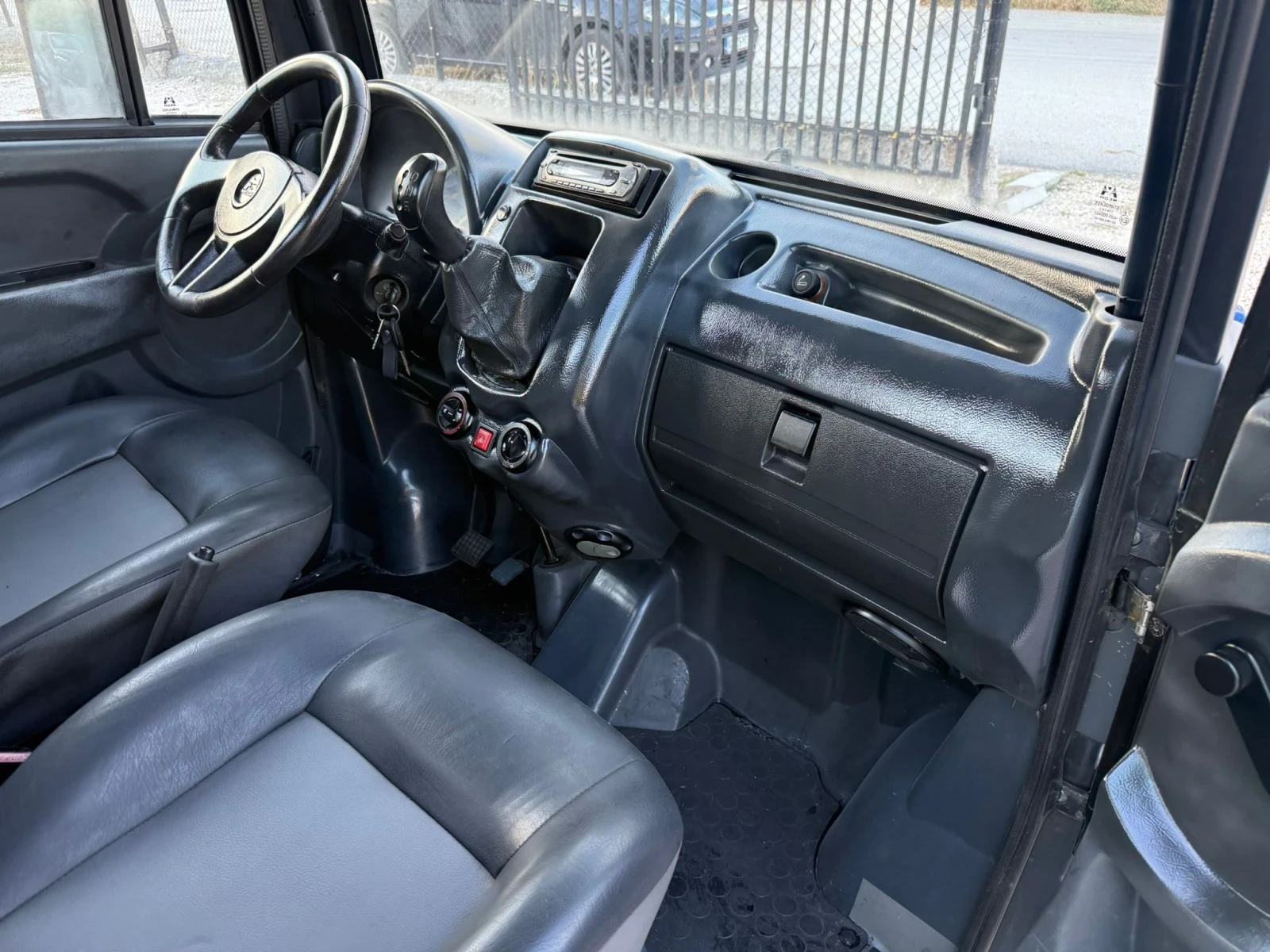 Aixam 600 0, 6 Дизел, Автомат, Бордово , снимка 13 - Автомобили и джипове - 55052893