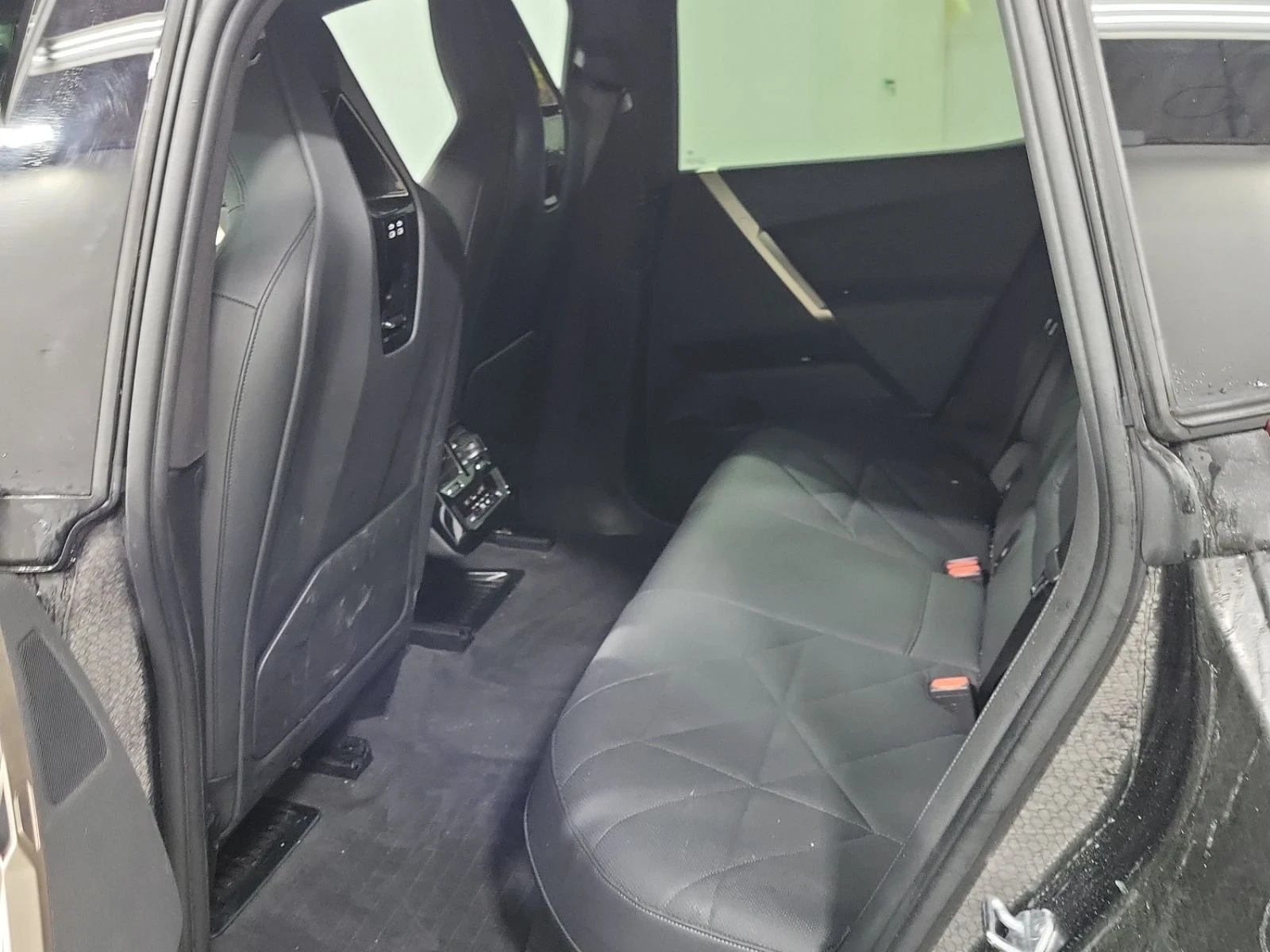 BMW iX Sport | Sky Lounge | Distronic | Comfort Seats | , снимка 13 - Автомобили и джипове - 55057992