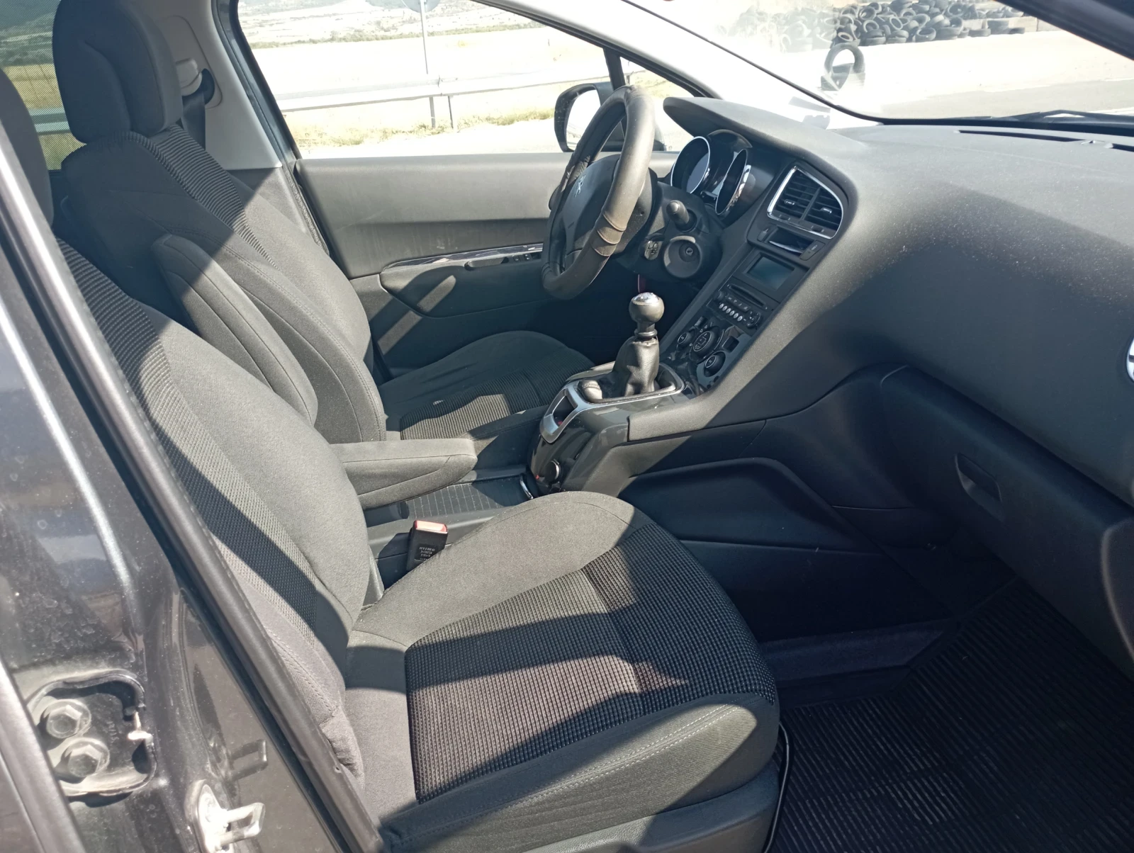 Peugeot 5008, снимка 4 - Автомобили и джипове - 55479145