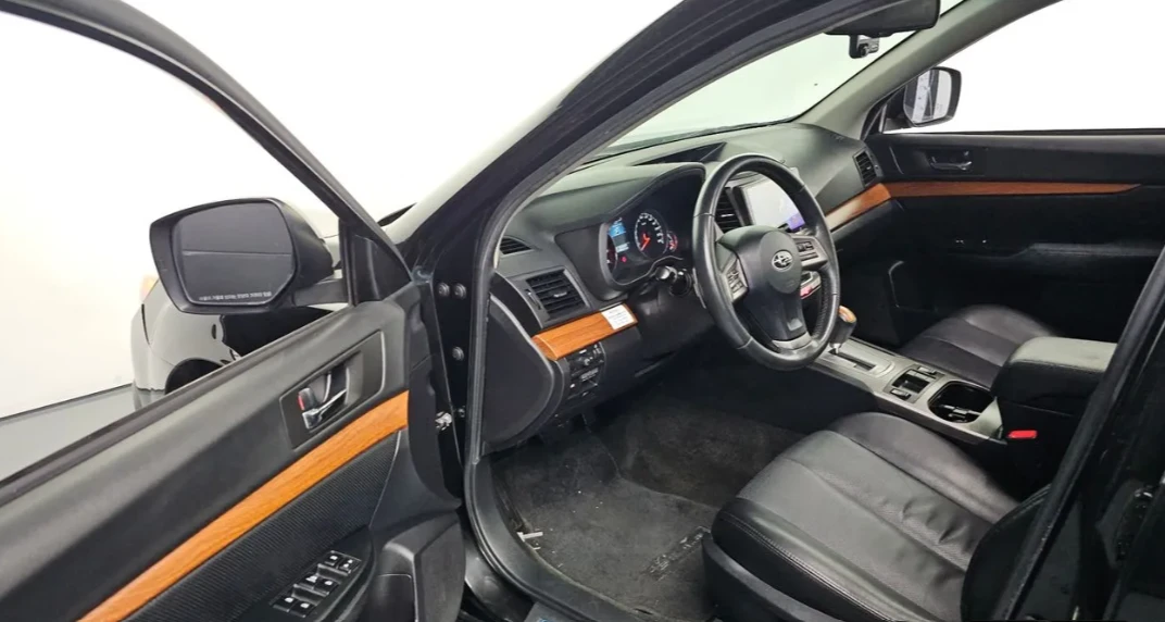 Subaru Outback 2.5 Бензин, снимка 8 - Автомобили и джипове - 55722719