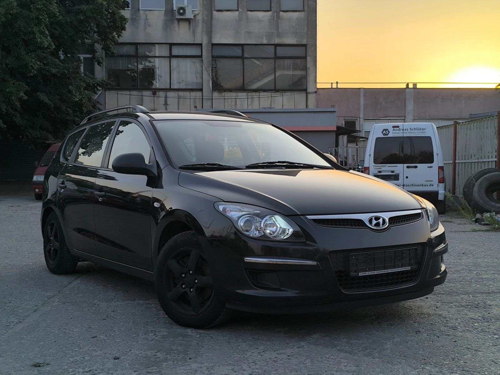 Hyundai I30 1.6I , снимка 3 - Автомобили и джипове - 55773932