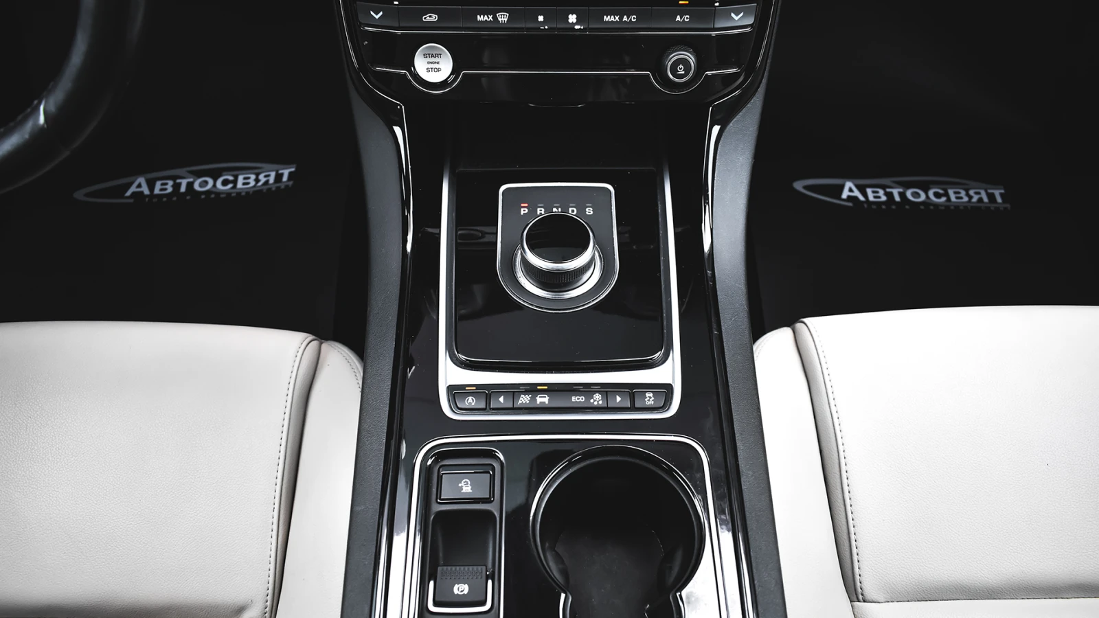 Jaguar XE 2.0 Automatic, снимка 12 - Автомобили и джипове - 56072301