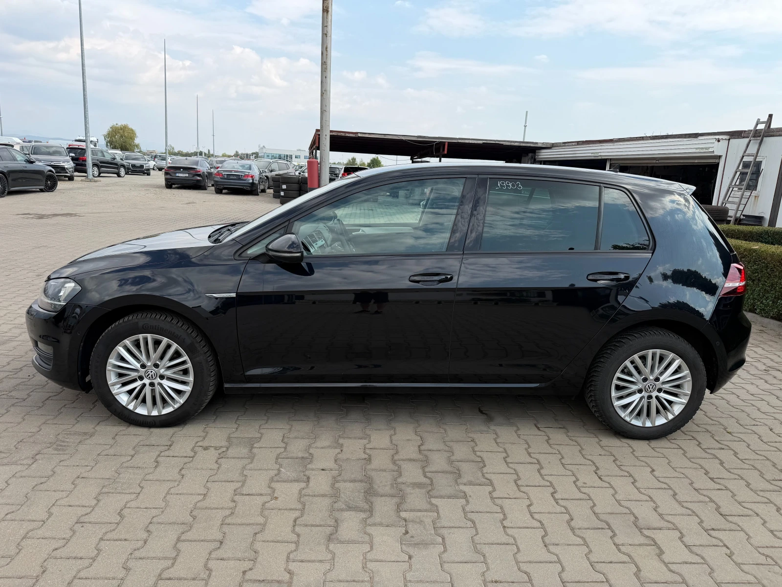 VW Golf 1.6TDI AVTOMAT/NAVI, снимка 9 - Автомобили и джипове - 56165785