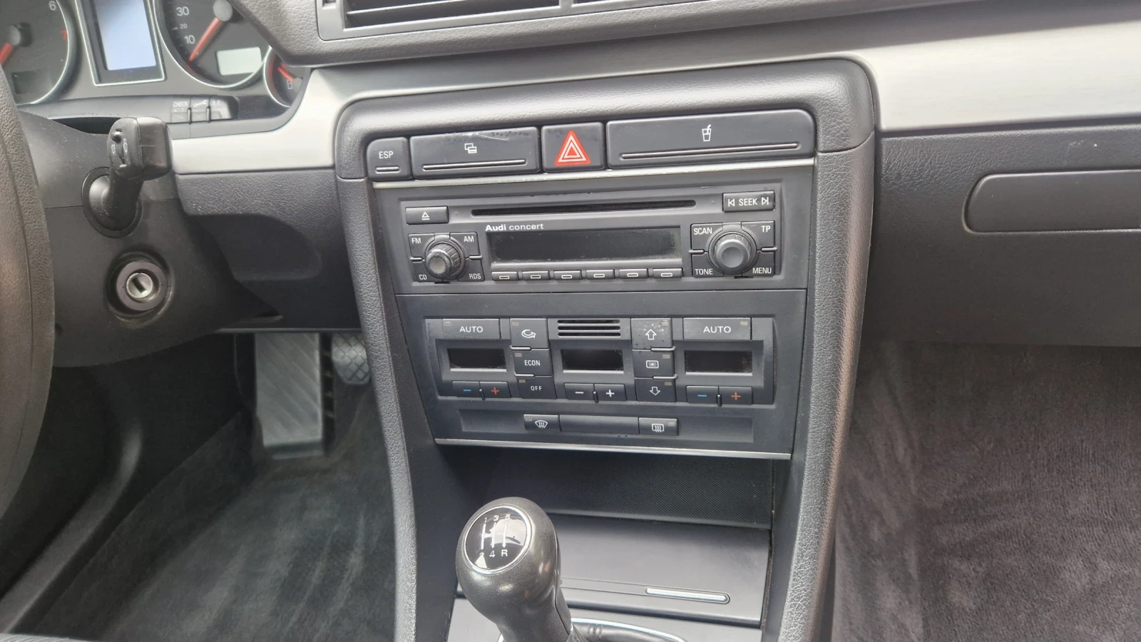 Audi A4 1.6- 102k.c, снимка 5 - Автомобили и джипове - 56448992