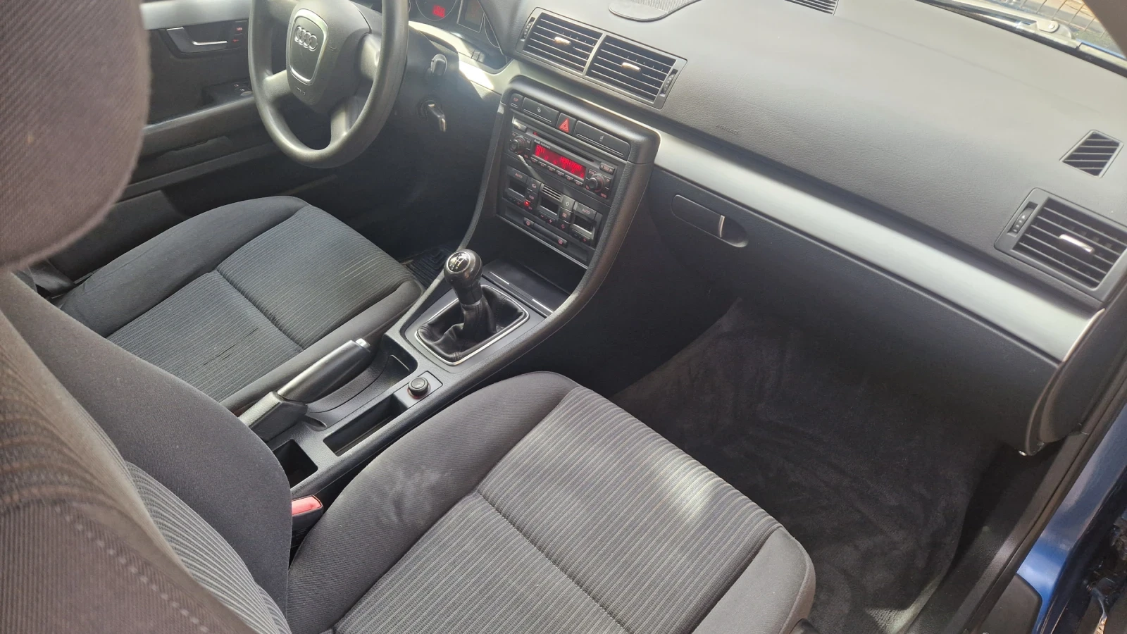 Audi A4 1.6- 101k.c, снимка 9 - Автомобили и джипове - 56448992