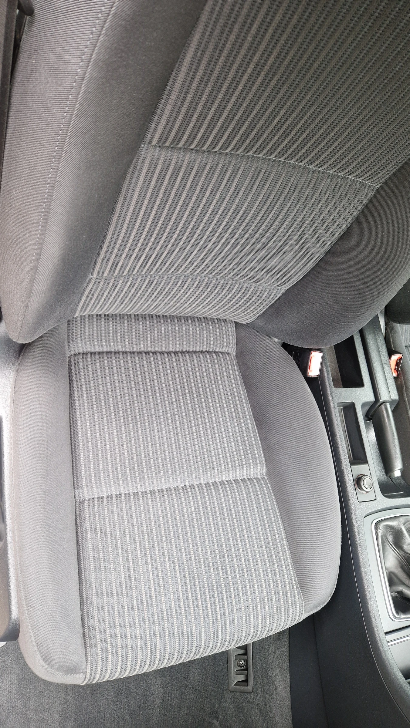 Audi A4 1.6- 102k.c, снимка 6 - Автомобили и джипове - 56448992