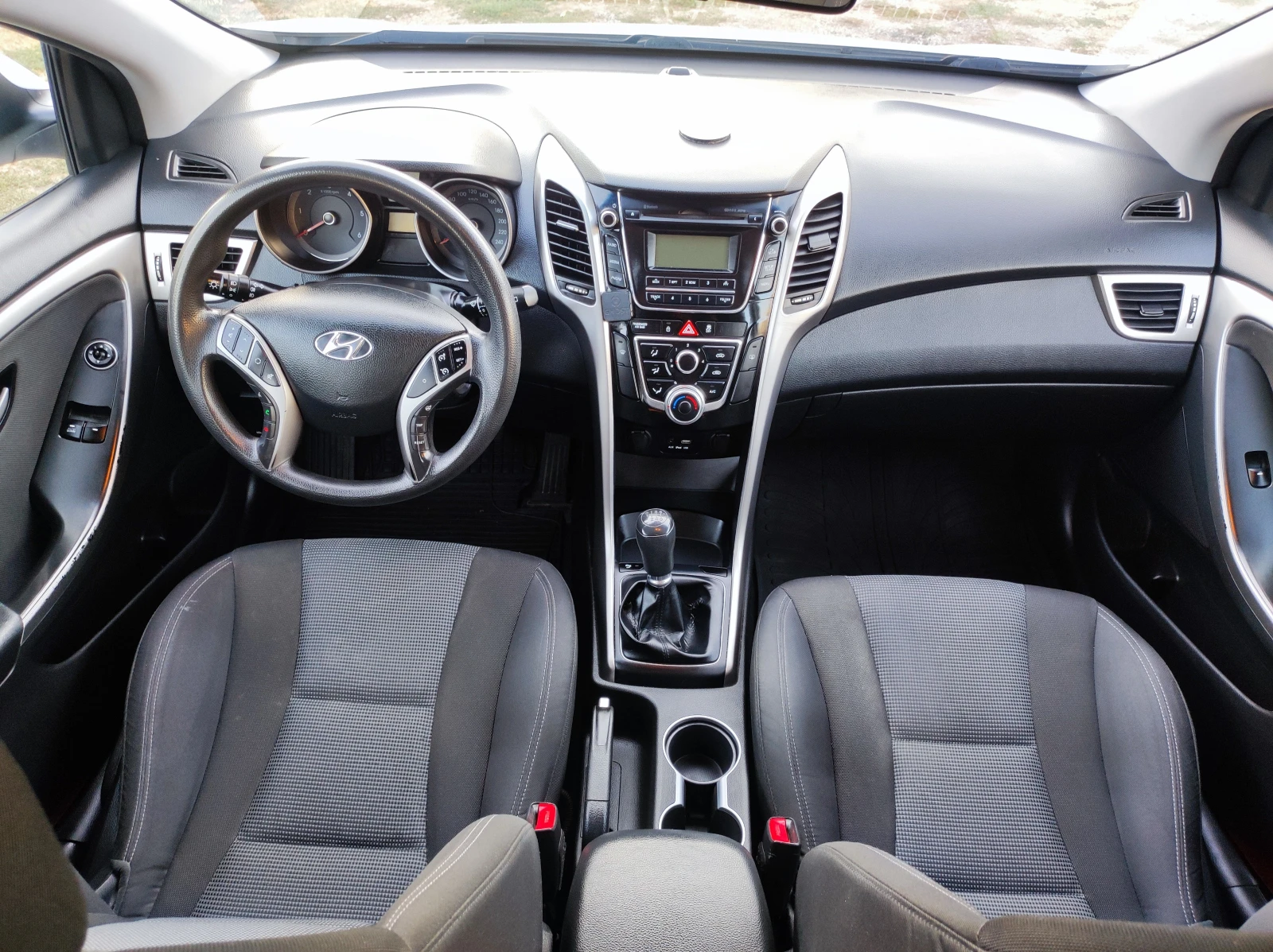 Hyundai I30 1.6CRDi 110�� 2016� ����6 | Mobile.bg � ����������� 10