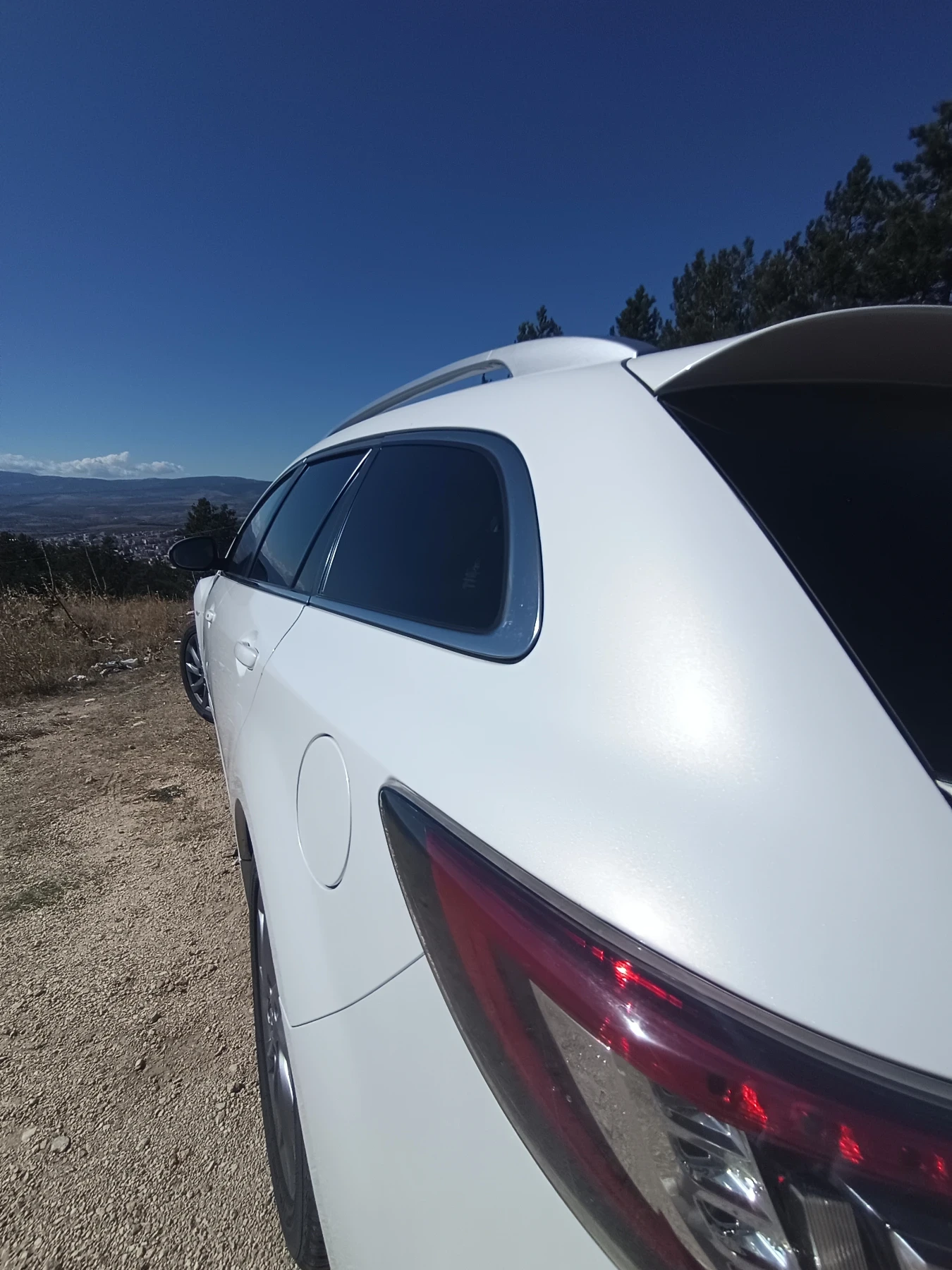 Mazda 6 2.2, снимка 3 - Автомобили и джипове - 56565269