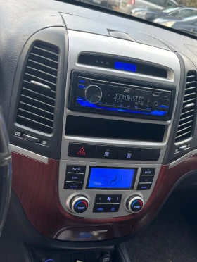 Hyundai Santa fe 2.7 V6   - 5000 € / 9779.15 лв. - 68195229 6
