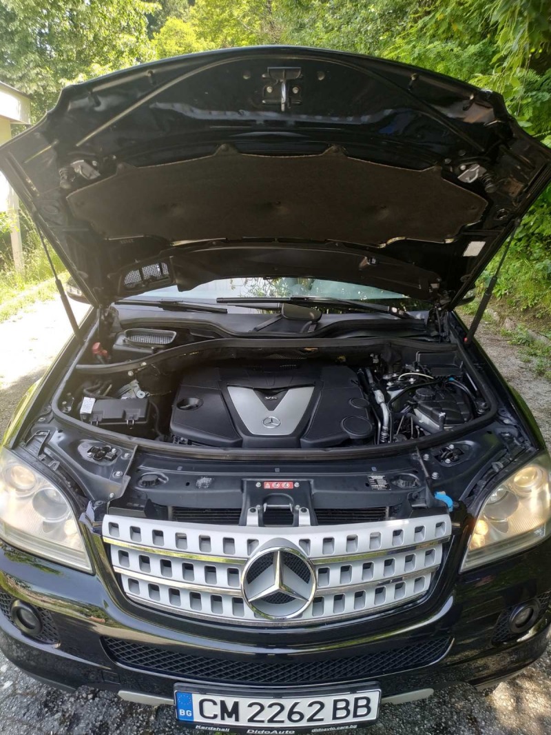 Mercedes-Benz ML 320, снимка 12 - Автомобили и джипове - 46098747
