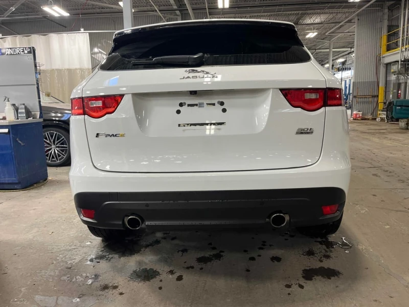 Jaguar F-PACE * R Sport * CARFAX * ЦЕНА ДО БГ, снимка 4 - Автомобили и джипове - 52898739