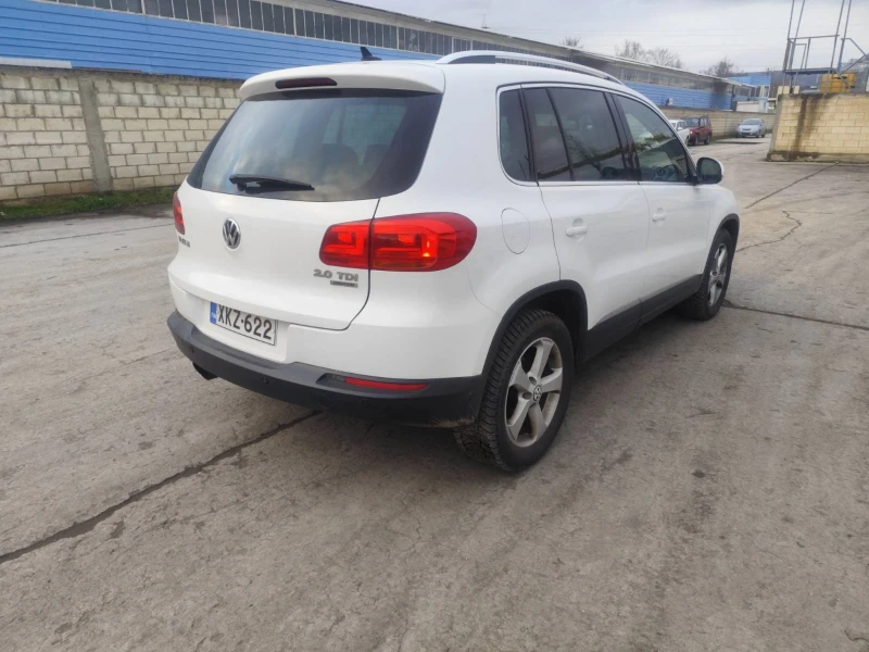 VW Tiguan 2, 0tdi, снимка 3 - Автомобили и джипове - 53396363