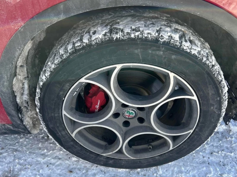 Alfa Romeo Stelvio * Sport * KEYLESS* NAVI* ПОДГРЕВ, снимка 7 - Автомобили и джипове - 53466826