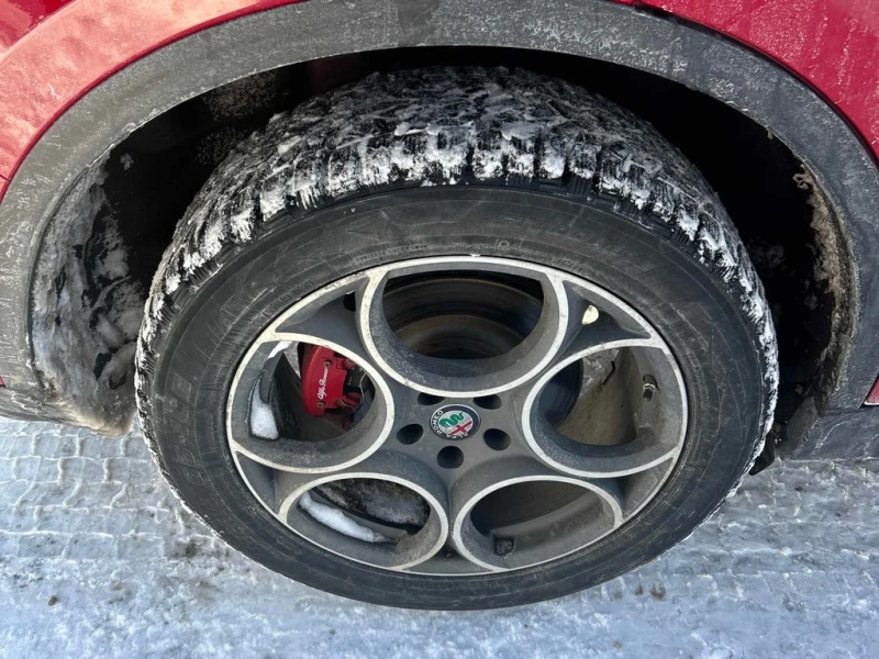 Alfa Romeo Stelvio * Sport * KEYLESS* NAVI* ПОДГРЕВ, снимка 12 - Автомобили и джипове - 53466826