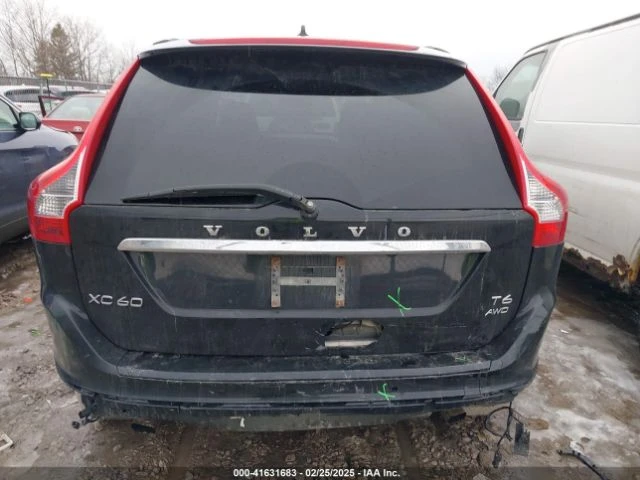 Volvo XC60 T6 AWD Dynamic - изображение 6