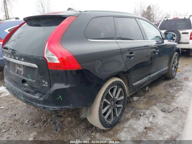 Volvo XC60 T6 AWD Dynamic - изображение 4