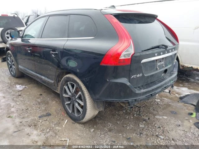 Volvo XC60 T6 AWD Dynamic - изображение 3