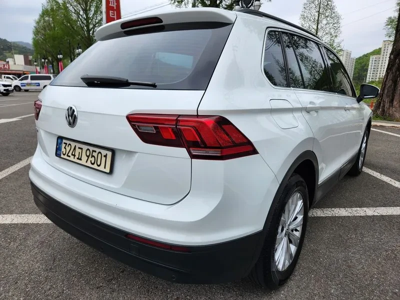 VW Tiguan 2Nd Generation 2.0 Tdi, снимка 6 - Автомобили и джипове - 54945507
