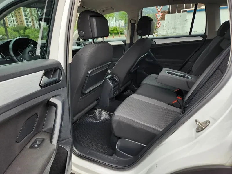 VW Tiguan 2Nd Generation 2.0 Tdi, снимка 16 - Автомобили и джипове - 54945507