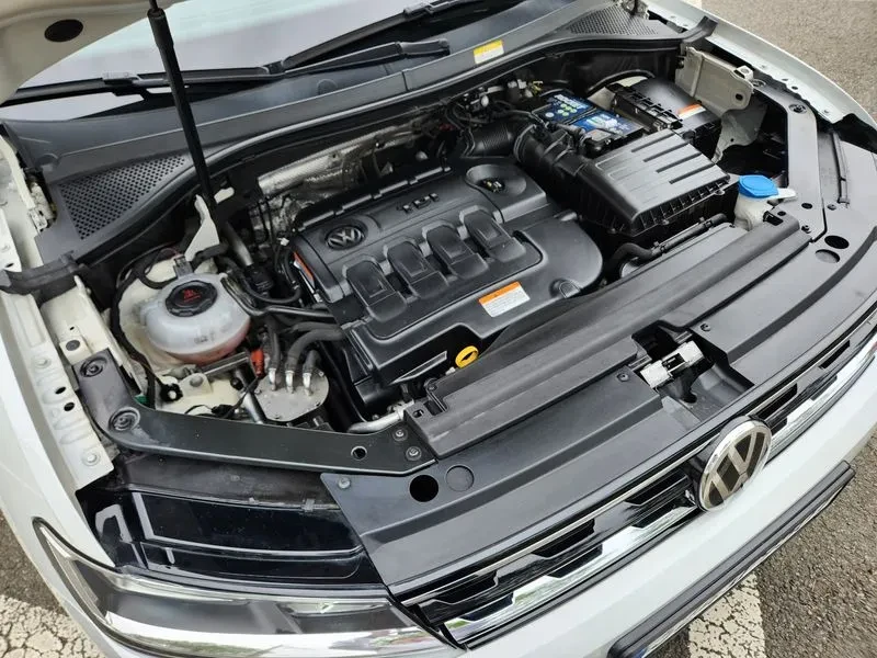 VW Tiguan 2Nd Generation 2.0 Tdi, снимка 9 - Автомобили и джипове - 54945507