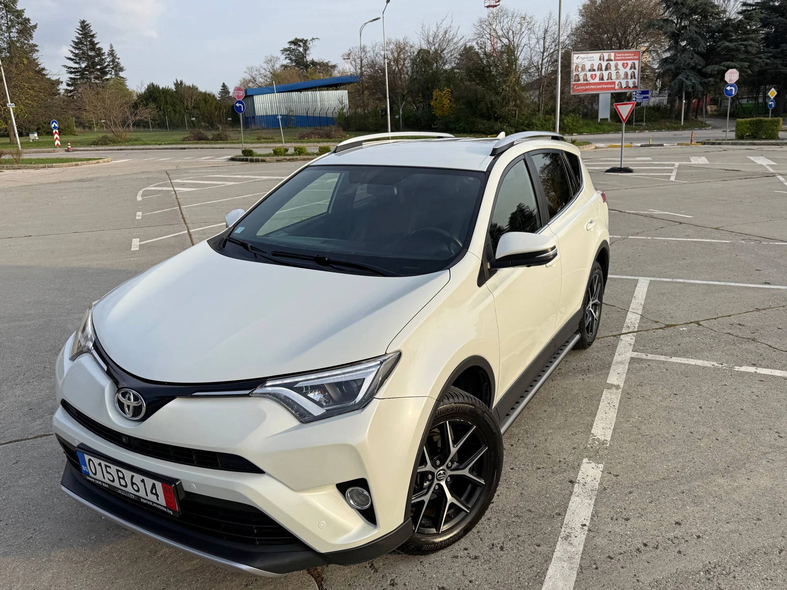 Toyota Rav4 2.0///Executive///360-Camera///TOP///KeyLess/Perla | Mobile.bg   5