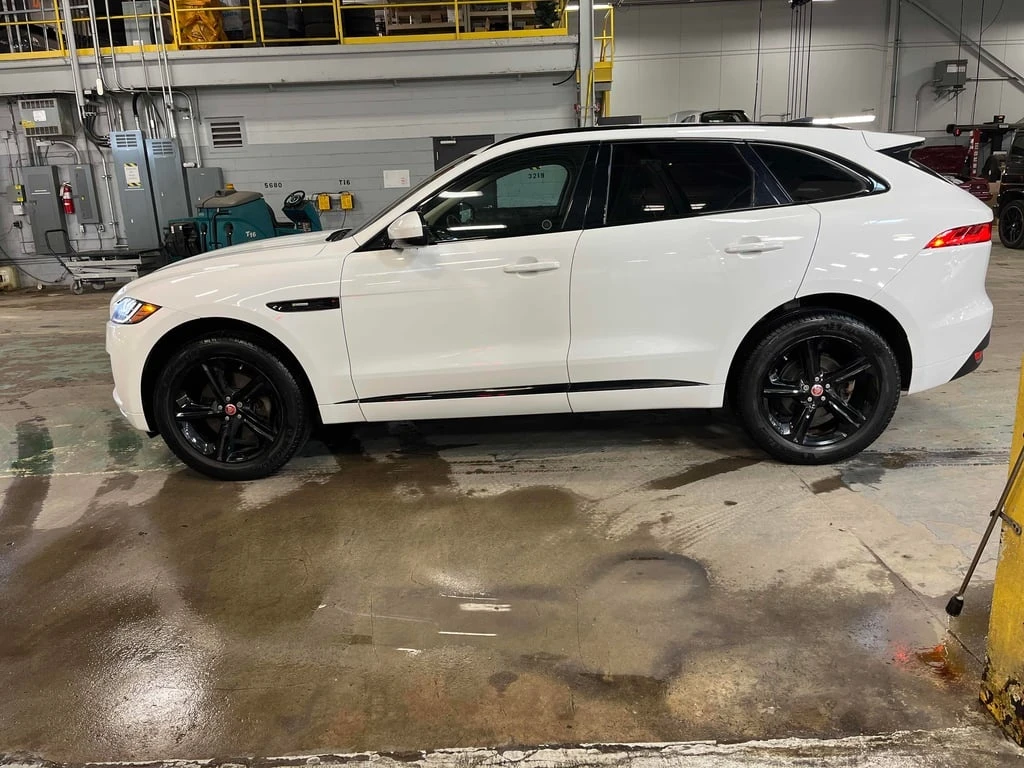 Jaguar F-PACE * R Sport * CARFAX * ЦЕНА ДО БГ - изображение 2