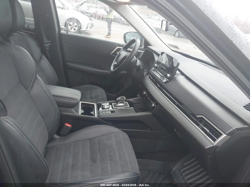 Mitsubishi Outlander 2.5l Se 2.5 2Wd/Se Black Edition S-Awc/Se Black Ed, снимка 5 - Автомобили и джипове - 53863303