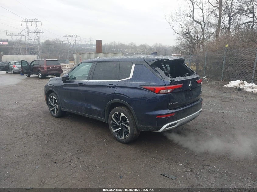 Mitsubishi Outlander 2.5l Se 2.5 2Wd/Se Black Edition S-Awc/Se Black Ed, снимка 3 - Автомобили и джипове - 53863303