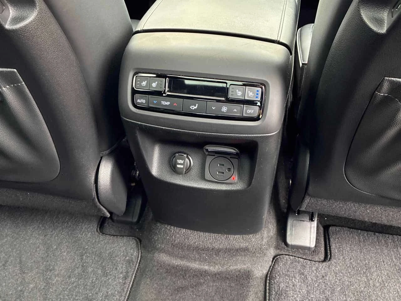 Hyundai Palisade * Ultimate Calligraphy* 2 КЛЮЧА * ОБДУХВАНЕ * PANO, снимка 12 - Автомобили и джипове - 54214582