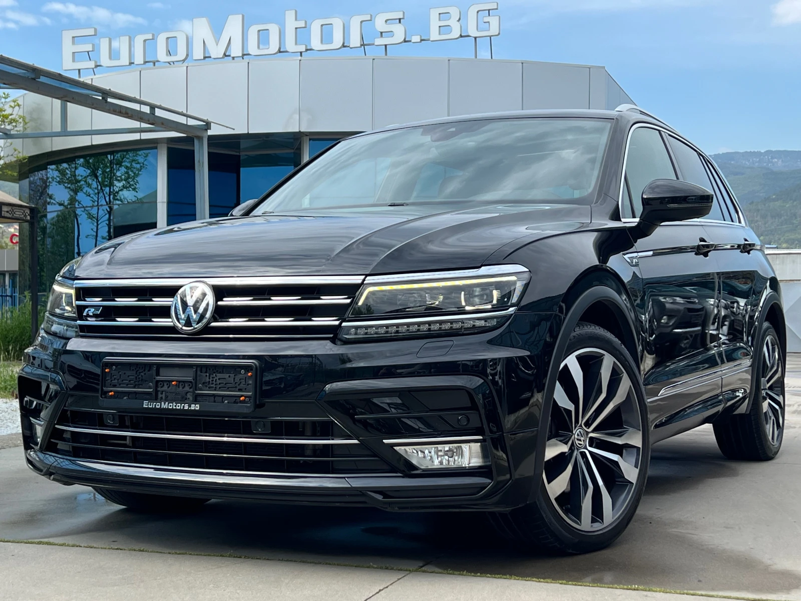 VW Tiguan 2.0TDI-190ps-4-MOTION, R LINE, FULL SERVICE-KATO H